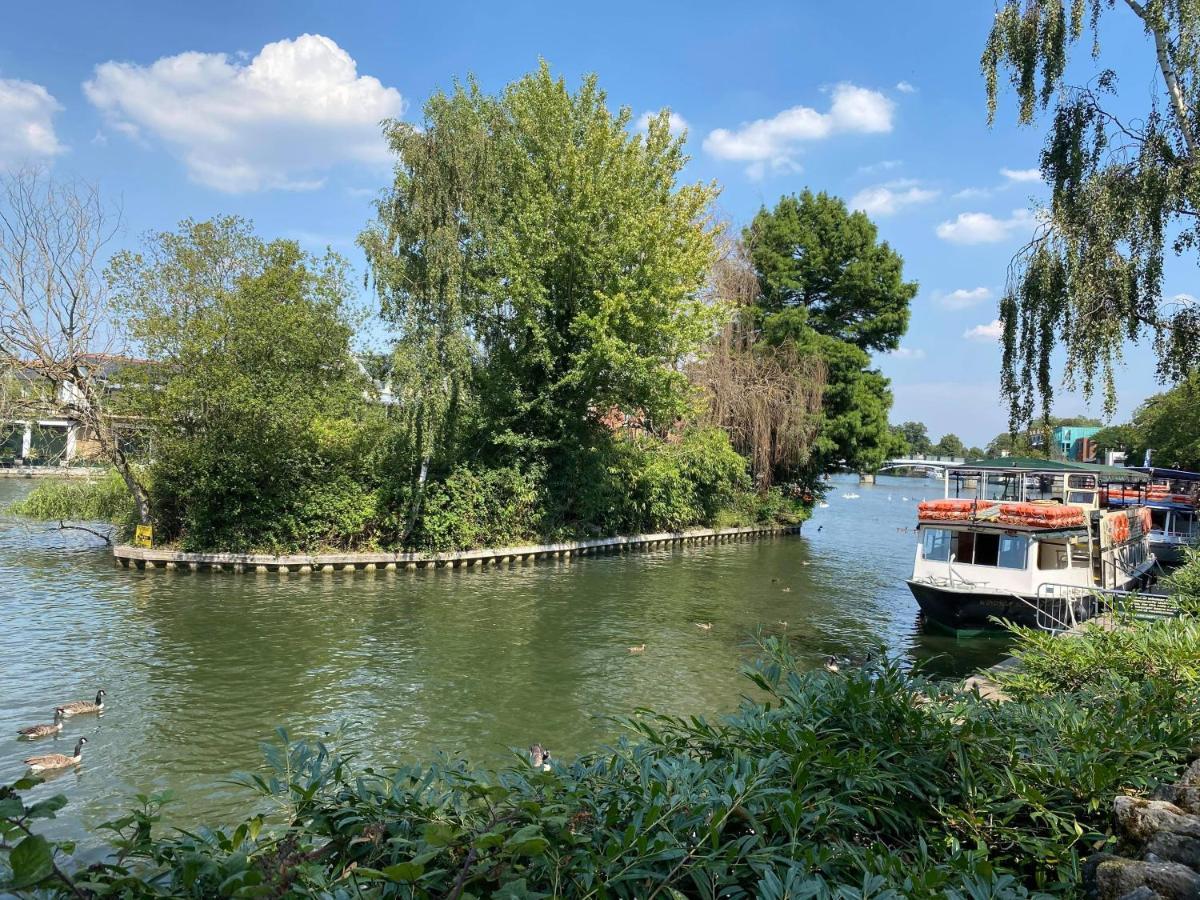 Letting Serviced Apartments - Guards View, Windsor Exterior foto